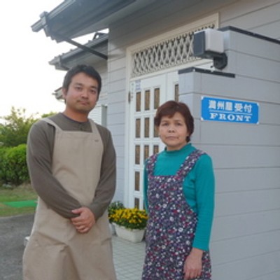 波音と星空に包まれるキャンプ場でお手伝いしませんか？海のすぐそばでのお仕事です。系列の民宿でもお手伝いお願いします。グランピングサイトもあるので、空きがあれば泊まれるかも！