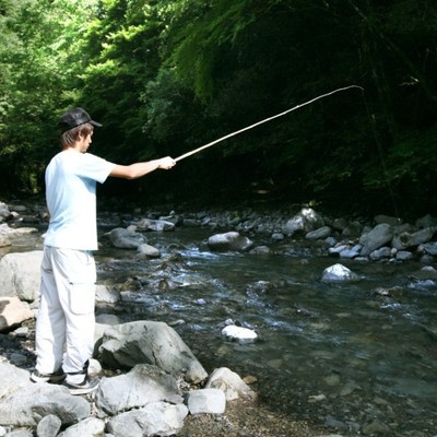 【車・バイクで来れる方限定】田舎の夏🍉渓流沿いにふりそそぐ緑にいだかれた、節安ふれあいの森。周りに何もありませんが、手つかずの自然が残るこの場所で、夏のおてつたびをしませんか？