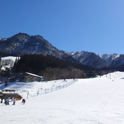 鳥取・氷ノ山のファンを増やしたい！⛷氷ノ山スキー場🏂キャンプ場隣接のスキー場でひと冬の経験を！雄大な自然を満喫しながら一緒に汗を流しませんか☆現地での移動手段を確保できる方限定