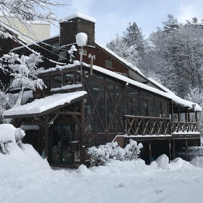 【☆15日間のおてつたび☆】白馬八方尾根スキー場ゲレンデ目の前！ロッジで接客・清掃のお手伝い🛏世界中からゲストが訪れるスノーリゾートでスキー・スノーボードをしながらお手伝いしませんか？