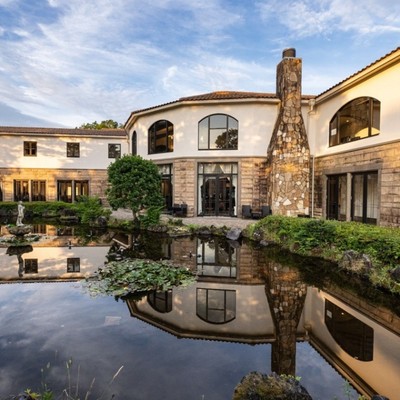 ［年末年始10日間のおてつたび］森の中の洋風ホテル◎休日は中庭散策＆天然温泉でリラックスも良いかも