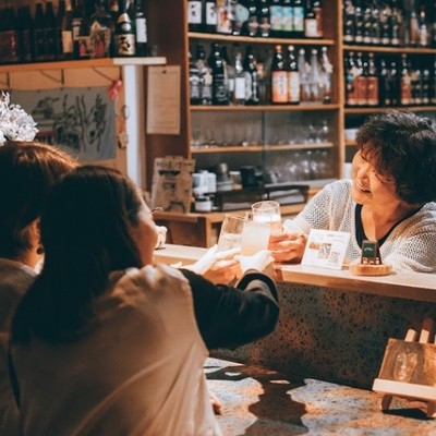 ＜8/6〜9/1＞【島宿御縁】長崎県五島列島小値賀島でおてつだびスタッフ募集中！宿泊施設の隣にある、カラオケバーでのおてつたび🎵　夜勤務、日中の自由時間で小値賀島を満喫☆