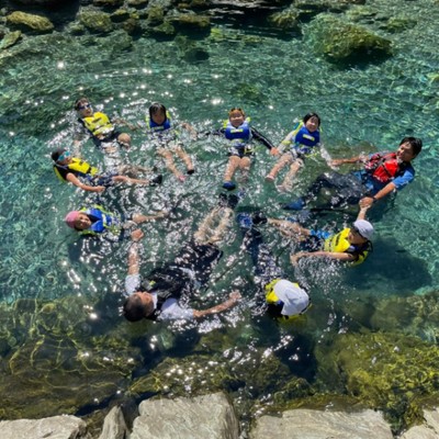 この夏は石鎚山麓の大自然の中で最高の夏休みを過ごしませんか？森と清流と自然好きなスタッフが待ってます。自然と学びにあふれた時間だと思います。