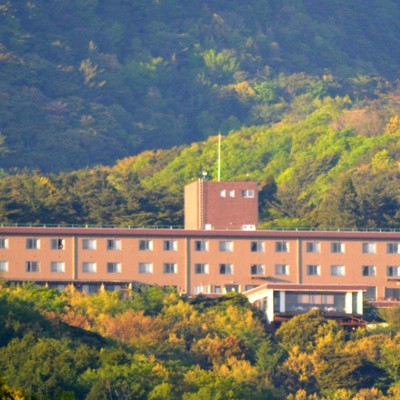 日本神話の舞台・鹿児島霧島🍃！ 5万坪の自然林に囲まれた高台の旅館で、フロント・レストラン・調理補助・洗い場のお手伝いをお願いします【温泉に何度でも入れます♨️】