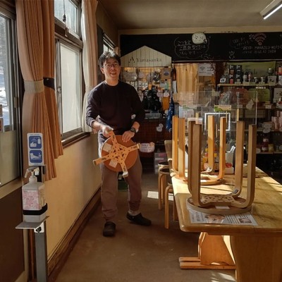 ゴンドラで行ける雪山！標高1800mの山小屋で週末お手伝い｜休憩時間は雪山トレッキングも