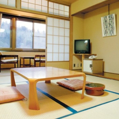 【志賀高原/冬】熊の湯ほたる温泉🧖ゲレンデ目の前！高原の温泉ホテルでレストランサービス・客室清掃・調理補助・その他のおてつたび・賄いあり