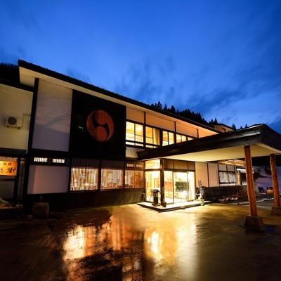 秋田の小安峡温泉をご存じですか？３食付きでお客室清掃と雪景色満喫しませんか♪