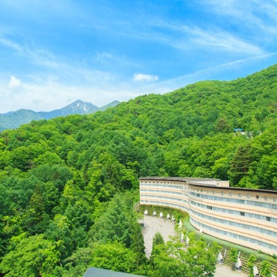 【ペア募集大歓迎♪】北アルプスに抱かれた安曇野〈山岳リゾート〉で客室清掃と洗い場のお手伝い👋静かな森で木々の香りに包まれる爽やかな夏を過ごしてみませんか🌲夜はゆっくり満点の星空を見上げてみては？🌠