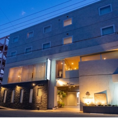 春のようにあたたかい気持ちでお客様をお迎えします。客室清掃のお手伝い。