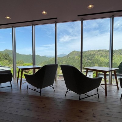 豊かな自然の中、芸術家が暮らすアートの村で接客・清掃のおてつたび【川上村ふるさとワーキングホリデー】