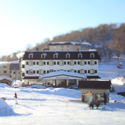 志賀高原/標高1670mのスノーリゾートで宿泊業全般のおてつたび⛷高天ヶ原マンモスゲレンデは目の前🏂空き時間はスノースポーツを満喫！