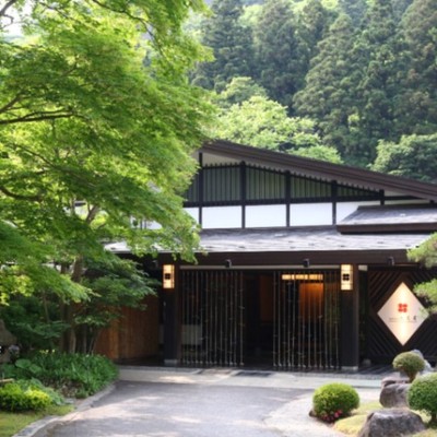 那須の自然豊かな地「保養とアートの宿」温泉旅館でおてつたび！食器洗浄と配膳、客室清掃のお手伝い！！　