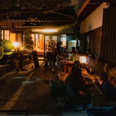 【宿経営、企画/PR業務、地域で新しいことに挑戦したい方向け】瀬戸内に浮かぶ島にあるダイアログビレッジで、ゲストハウスの女将＝経営者としてお宿の全すべての運営を関わってくださる方を募集します