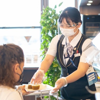 【山梨/河口湖】初めてのおてつたびデビューは是非《富士レークホテル》へ♪レビュー評価◎湖畔の爽やかな風を感じながら、リゾートホテルで「おもてなし」してみませんか？