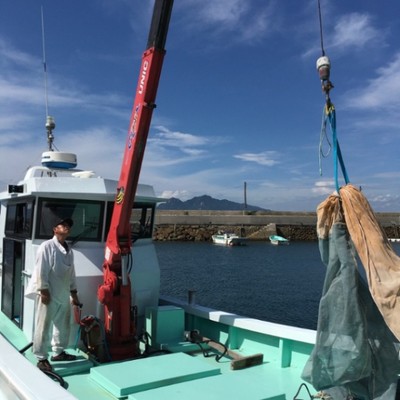 穏やかな瀬戸内で漁師のお仕事【これまでの参加者船酔い者ゼロ】船団の一員としてまずは体験【土日休み】漁だけでなく加工作業まで欲張り体験OK！6月12日～7月14日まで