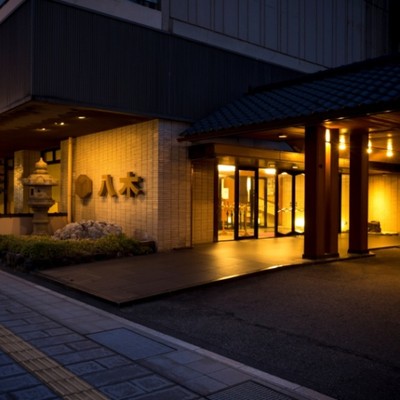 温泉旅館で客室清掃のお手伝い🍽夜は自家源泉の温泉で疲れを癒してください。15時以降は自由♪