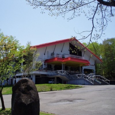 大自然に囲まれたホテルでホテル業やキャンプ事業を一緒に楽しみませんか？