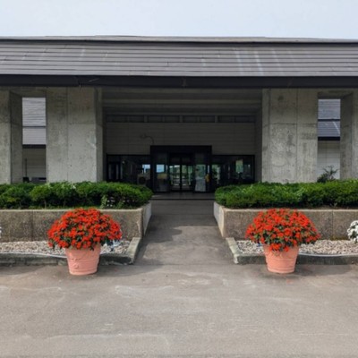 ㈱新庄アーデンゴルフ倶楽部【12日間のおてつたび◎】食事配膳のお手伝い🍴月山と鳥海山を望む新庄台地眺望も魅力的✨