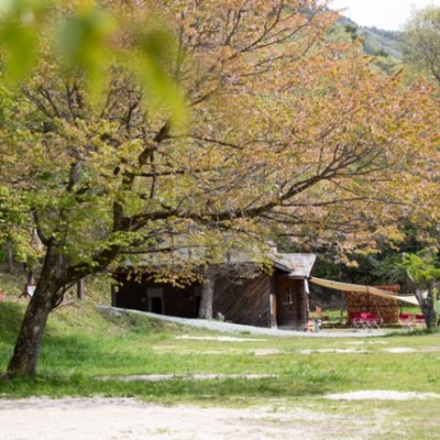 自然豊かなキャンプ場で体を動かして働きませんか？まかない付き。初心者歓迎！キャンプ好き集まれ～☆