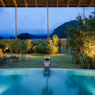 【宿泊業経験者限定】＜日程調整可能＞「海・山・川」の三拍子揃った紀北町,秋冬の自然美しいシーズンに、自家源泉の温泉旅館のサービススタッフ。出勤日の昼夕食はお弁当付き🍚