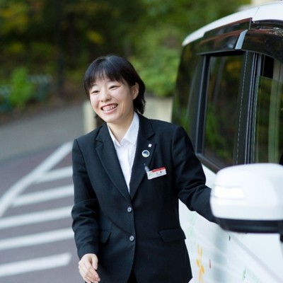 八ヶ岳の貸別荘リゾートの《フロント》を笑顔でお手伝いしてくださる方募集♪未経験でもスタッフが丁寧にサポートするのでご安心ください◎