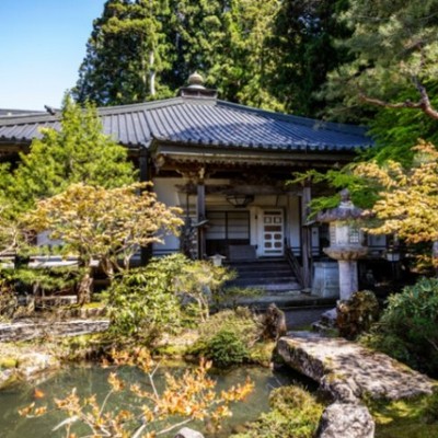 【春の始まりを世界遺産・高野山で自分を見つめて過ごしませんか】1200年続く天空都市・世界遺産にあるお寺の中で「おてつたび」はいかがですか？宿坊寺院でのお手伝いをしながら高野山での暮らしが体験できます