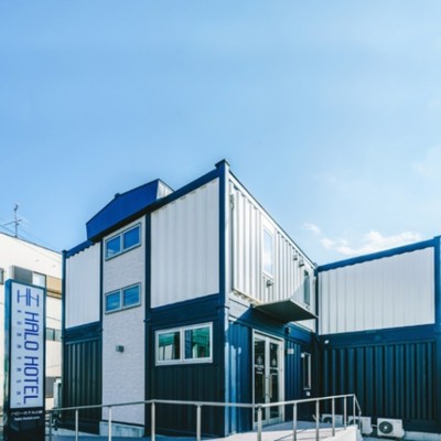 宮崎県小林市のビジネスホテルでの日中業務。ベットメイキング・水回り清掃がメインのお仕事で、賄い付き、自由時間多めのスケジュールです。Uターン後に起業し、地元小林市で事業展開を行なっている代表との対話もぜひ。