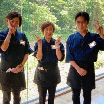 【10月は富山に来られ～】山の中の一軒宿、非日常を味わいながら、おてつたびしませんか？一緒に笑顔でおもてなししましょう！