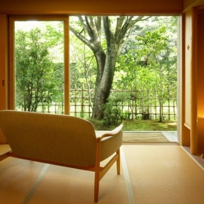 《旅館業、宿泊業、地域》に興味のある方、お客様へのおもてなしを感じながら働きませんか？自然豊かな岩室温泉で心と身体を整えながらお手伝い【著莪の里ゆめや】です。