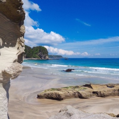 【7月末頃〜8月中旬】東京から一番近い楽園、綺麗な海、最高のビーチが揃う伊豆半島下田で一夏過ごしてみませんか？週２〜５日、 1日3時間〜５時間のお仕事以外は自由時間たっぷり！