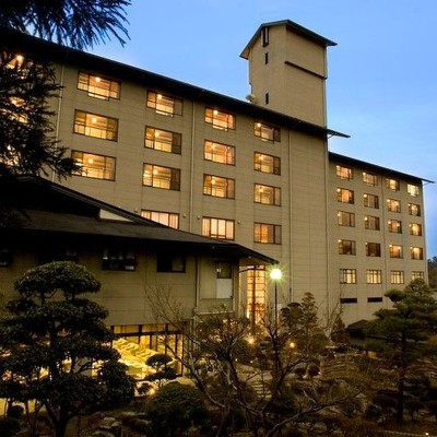 【フロント接客】宮本武蔵の生誕地！美作の温泉街にある本格和風旅館で接客のお手伝い！