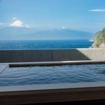 海と山に抱かれた伊豆の宿泊施設で『オペレーション業務』 | 伊豆半島が人々の安らぎの場になればと願い、自然の奥深いやさしさを最大限に生かす施設づくりを行なっています。ご応募をお待ちしております。