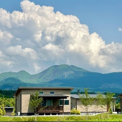 食器洗浄　雄大な阿蘇山を臨みながら。広大な阿蘇カルデラ盆地に静かに佇む温泉ホテルのおてつたび