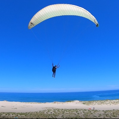 【運動の秋！3週間・1日6～8時間】雄大な空と海と砂の風景に囲まれながら、思いっきり体を動かしてみませんか？