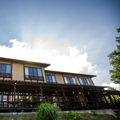 【年末年始】標高1500m・北アルプスなどの山々を一望する湯けむりの郷。美しい風景に囲まれた温泉旅館で清掃・配膳のおてつたび♨