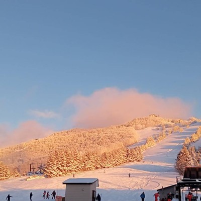 志賀高原、雪山リゾートでおてつたび