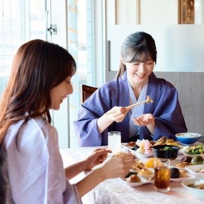 レストランサービス｜歴史ある有馬温泉の会員制リゾートで働く。旬の料理と心配りで特別な時間を演出するおてつたび。