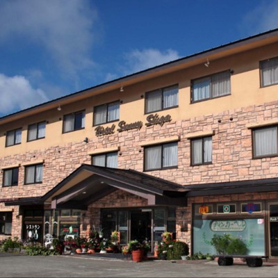 【北アルプスを一望できる志賀高原】高天ヶ原ゲレンデ目の前のホテルで接客全般のお仕事！温泉大浴場有・休みの日も3食まかない付き♨休みの日にはスキー／スノーボードも楽しめます♪