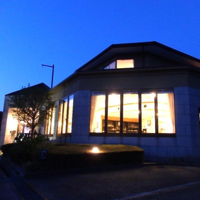 奥びわ湖のメタセコイア並木　紅葉シーズンの絶景のなかで「おてつたび」！　