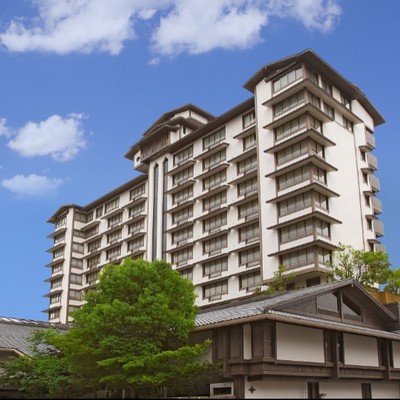 【仲居経験者大歓迎】永年５つ星の宿に認定されている老舗高級旅館で和食配膳及び部屋への案内スタッフのおてつたび♪