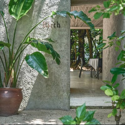 【沖縄／伝統的集落】備瀬のフクギ並木の海辺・　一日一組ヴィラでのお仕事です