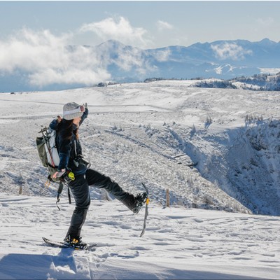 【横手山山頂からの絶景！360度大パノラマ】英語や接客の経験を生かしませんか？山サウナ×温泉SAUNAが魅力のロッヂでのおてつたび