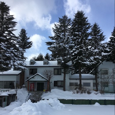 【現地で交通手段を確保できる方限定】自然豊かな武尊高原｜積雪1m❄️ウィンターシーズンでにぎわう自然豊かな片品村です。夫婦営むアットホームのお宿でお食事配膳、清掃のお手伝い！