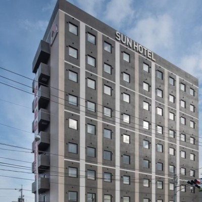 【広島】まちと旅のあいだをつなぐ「元気の出るホテル」ホテルの顔となる”サンホテル大竹”のフロントスタッフ募集！🌙夜勤あり