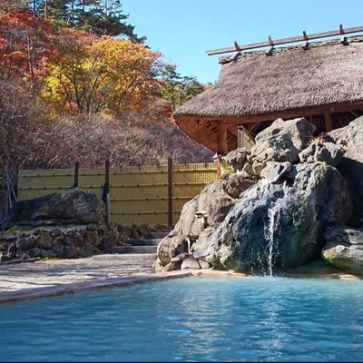 400年の歴史を誇る源泉かけ流し宿♨ 旅館業務全般のおてつたび｜仕事終わりには「奥州三高湯」のひとつ、玉子湯の青白濁の温泉を堪能できます♨（現地で交通手段を確保できる方におすすめです◎）