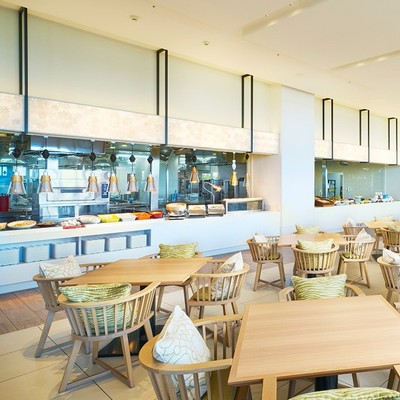 【沖縄・本部】海を望むオリオンホテル モトブ リゾート＆スパ｜レストランホール業務のおてつたび