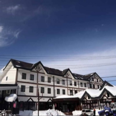 【長野県】まかない🍚有！髪型髪色自由！リフト券手当あり！レンタル無料！スキー場はナイター営業してます！目の前にスキー場があるホテルでおてつだびしませんか？