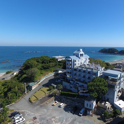 【年末年始】≪料飲サービス業務（ダイニング準備、簡易な料理提供、ドリンク提供、下膳など。接客有り）≫“海女文化の根付く町”相差（オウサツ）でおてつ旅♪なんと信号も、コンビニもありません！大浴場の温泉入浴の可能♪＜近鉄コラボ＞