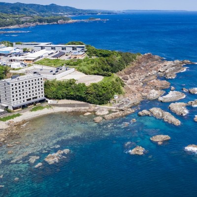 快適な客室に滞在しながら、南紀を満喫！熊野古道の玄関口で、温泉スタッフのおてつたび。『Trip Base 道の駅プロジェクト』旅と地域の交差点で