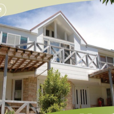 小笠原村 母島｜ボニンブルーの海とあたたかい気候の中で島ぐらし。世界遺産・小笠原母島の自然とともに、アットホームな小さな宿でお手伝い。